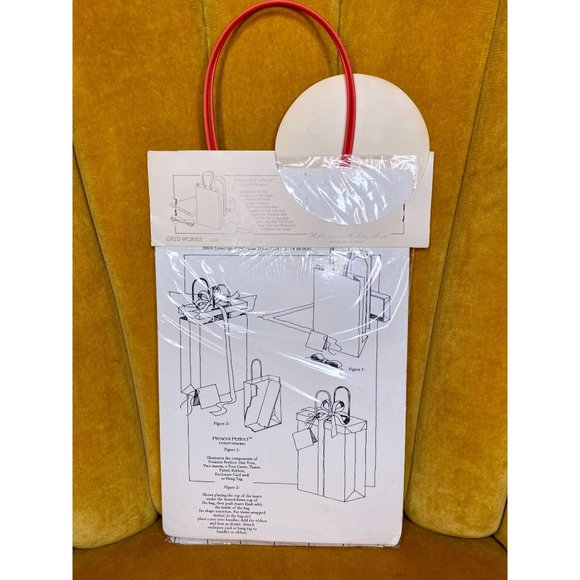 VINTAGE 90s GIFT BAG SET - Lot of 6 - Bag, Inserts, Lid, Tissue, Ribbon, Card - Picture 2 of 7